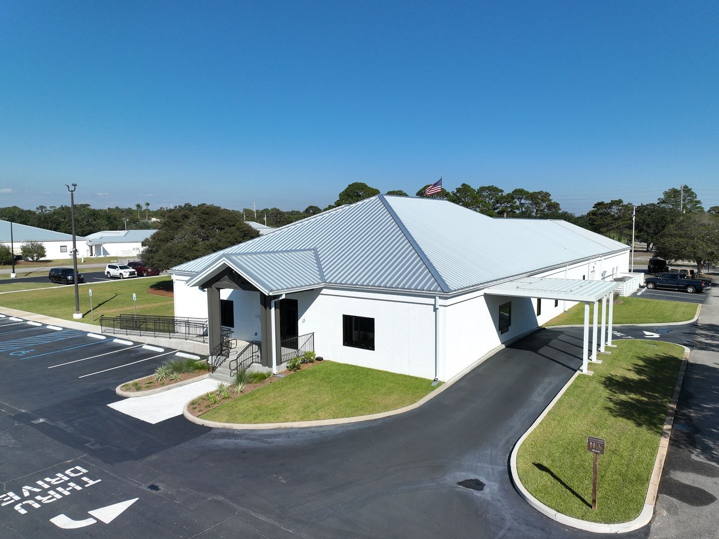 Aerial photo from October 2024 showing the new Finance Department wing in the rear of City Hall.